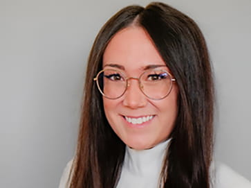 Erika Hanson Headshot